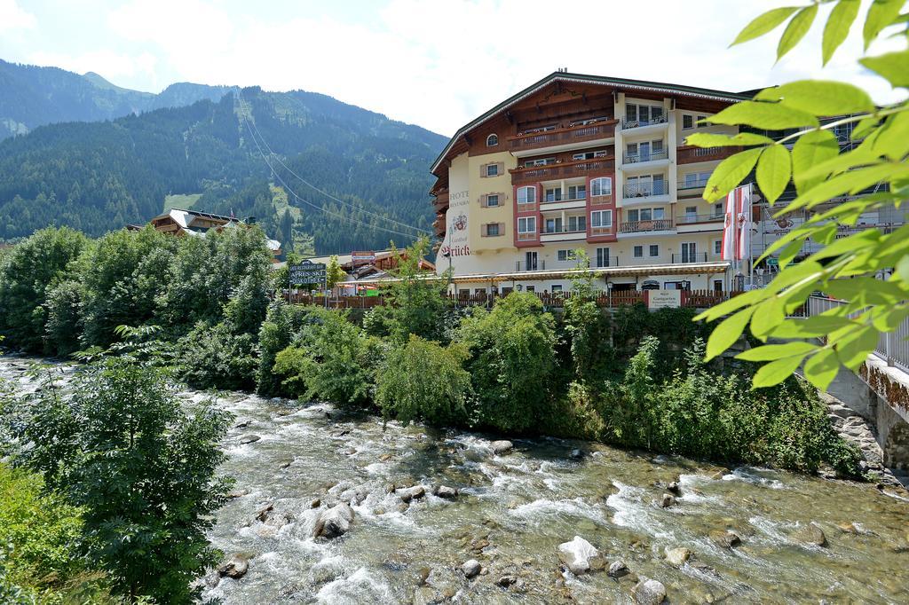 Hotel Gasthof Bruecke Mayrhofen Exterior photo